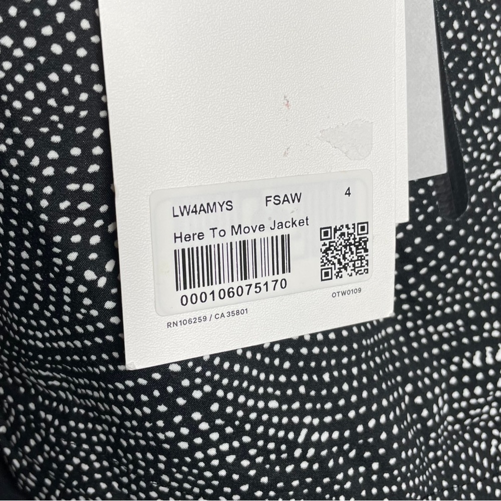 Lululemon athletica here to move jacket nwt - Picture 4 of 10